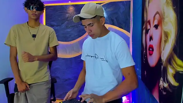 Snapshot of The_Boy_King chatting on October 7, 2025, 4:35 am The Boy King online show from October 7, 2025, 4:35 am