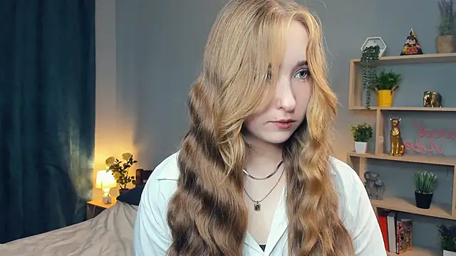 Snapshot of EasterMurry chatting on October 26, 2025, 8:37 am EasterMurry online show from October 26, 2025, 8:37 am