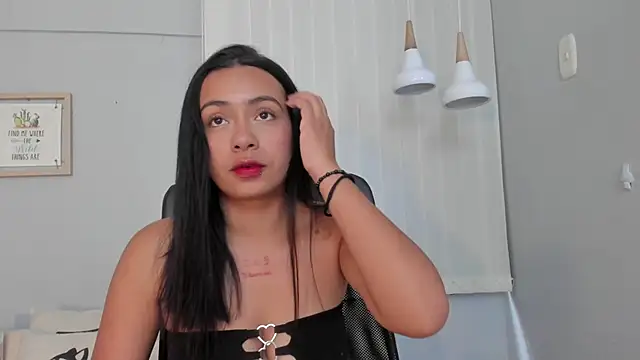 Lilo Rose online show from November 8, 2025, 12:09 pm