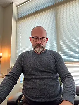 fuckadilf online show from November 11, 2025, 4:13 pm