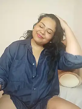 Snapshot of Tania_cruz_ chatting on October 24, 2025, 4:00 am Tania cruz online show from October 24, 2025, 4:00 am