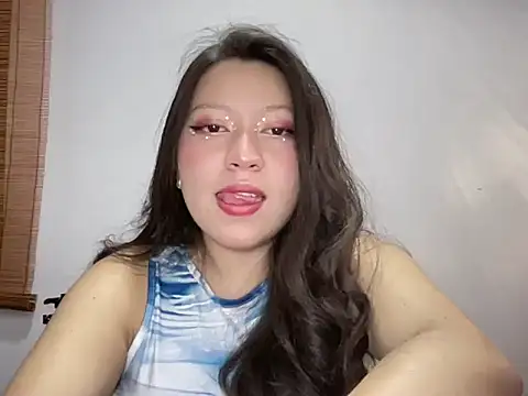 Rachel James   online show from November 9, 2025, 2:15 am