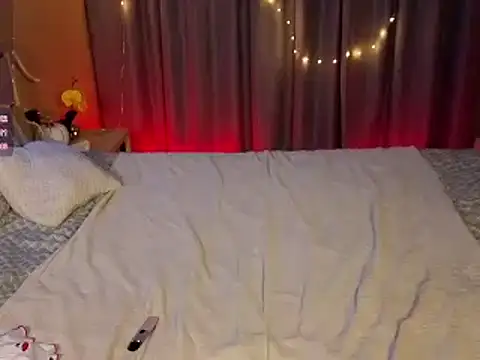 Snapshot of cutieblush chatting on November 26, 2025, 12:43 am cutieblush online show from November 26, 2025, 12:43 am