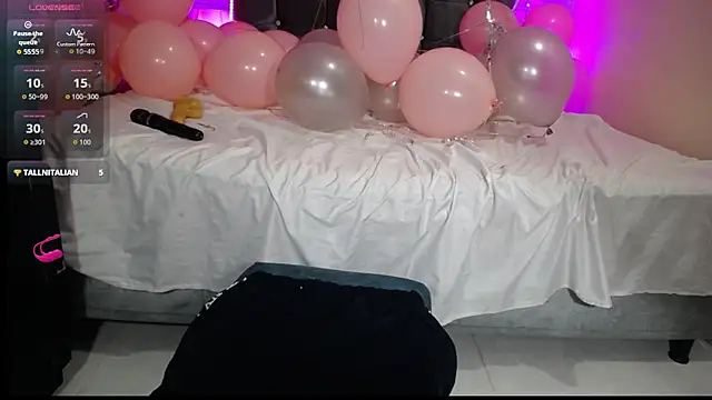 Michellx hot2 online show from February 26, 2026, 4:29 pm