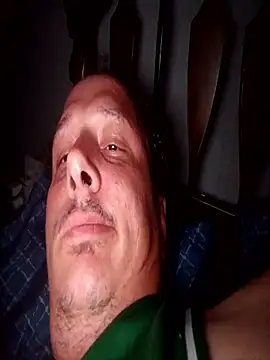 Snapshot of macKnd chatting on November 12, 2025, 8:01 pm macKnd online show from November 12, 2025, 8:01 pm