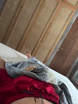 HenryLee1983-cums online show from December 20, 2025, 2:03 am