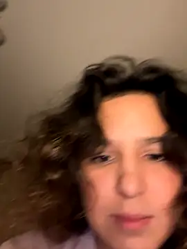 Snapshot of Luisaa_rosee chatting on October 3, 2025, 12:14 am Luisaa rosee online show from October 3, 2025, 12:14 am