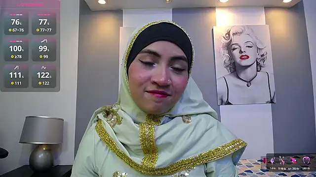 Neesha   online show from November 13, 2025, 7:18 pm