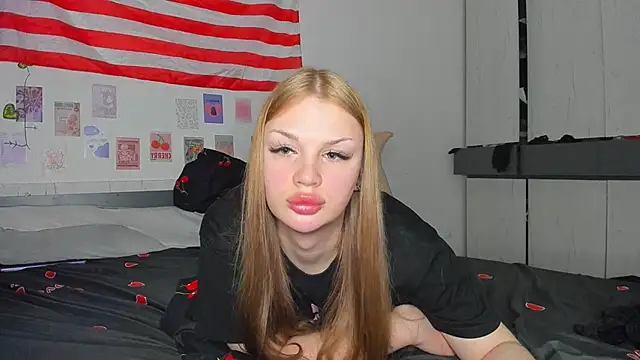 Snapshot of sashadeliii chatting on December 2, 2025, 12:29 pm sashadeliii online show from December 2, 2025, 12:29 pm