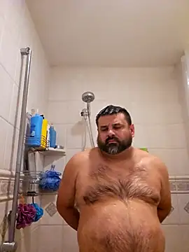 Snapshot of Roddog18 chatting on November 3, 2025, 11:52 pm Roddog18 online show from November 3, 2025, 11:52 pm