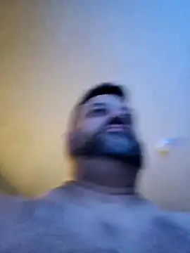 Roddog18 online show from April 18, 2026, 12:51 pm