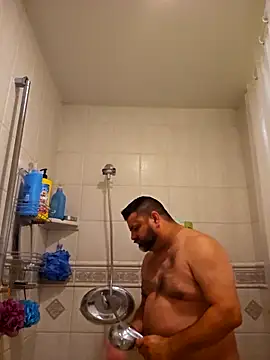 Snapshot of Roddog18 chatting on December 2, 2025, 6:37 am Roddog18 online show from December 2, 2025, 6:37 am