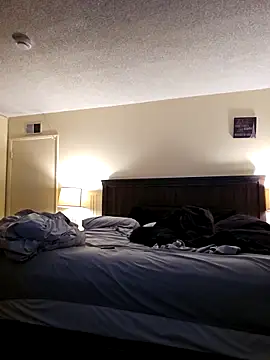 Roddog18 online show from March 17, 2026, 2:47 am