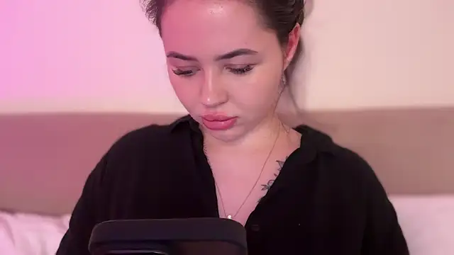 AlmaryKim online show from February 9, 2026, 12:36 pm