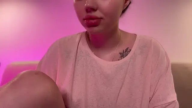 AlmaryKim online show from November 5, 2025, 9:40 pm