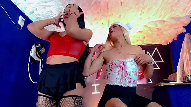 Fersexy Dolls online show from November 12, 2025, 4:38 am