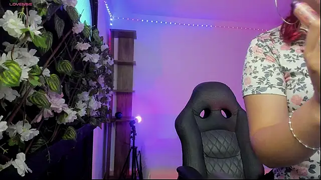 Snapshot of Kora_Red69 chatting on November 20, 2025, 1:45 pm Kora Red69 online show from November 20, 2025, 1:45 pm