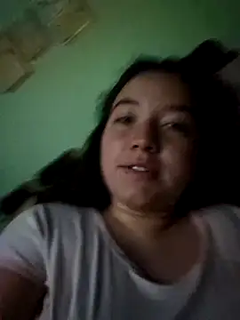 Snapshot of annyaparis chatting on October 20, 2025, 4:14 am annyaparis online show from October 20, 2025, 4:14 am