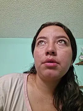 Snapshot of annyaparis chatting on October 20, 2025, 4:18 pm annyaparis online show from October 20, 2025, 4:18 pm