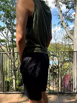 Snapshot of LiamMyst chatting on December 22, 2025, 3:23 pm LiamMyst online show from December 22, 2025, 3:23 pm