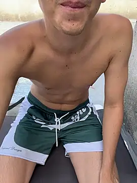 Snapshot of LiamMyst chatting on January 14, 2026, 3:59 pm LiamMyst online show from January 14, 2026, 3:59 pm