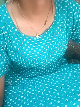 Snapshot of tamil_thaara03 chatting on November 23, 2025, 4:50 pm tamil thaara03 online show from November 23, 2025, 4:50 pm