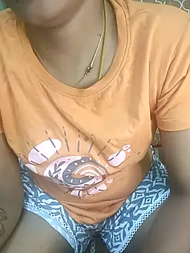 Snapshot of tamil_thaara03 chatting on November 28, 2025, 4:18 pm tamil thaara03 online show from November 28, 2025, 4:18 pm