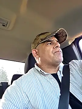 DeeBestEver online show from November 7, 2025, 6:45 pm