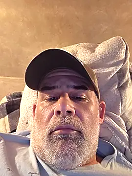 DeeBestEver online show from November 30, 2025, 7:03 pm