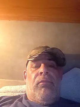 DeeBestEver online show from November 15, 2025, 10:14 pm