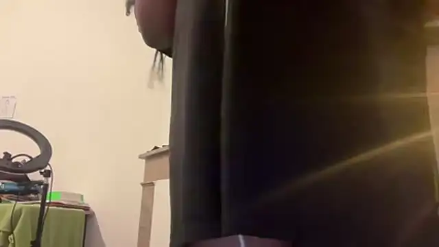 Snapshot of nanaisbackk chatting on February 26, 2026, 11:05 pm nanaisbackk online show from February 26, 2026, 11:05 pm