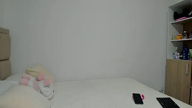 Snapshot of Velira69 chatting on November 26, 2025, 8:20 pm Velira69 online show from November 26, 2025, 8:20 pm