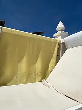 Martyca Beee online show from April 17, 2026, 12:19 pm