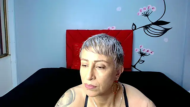 Snapshot of Charlotte__Gray chatting on October 28, 2025, 12:26 pm Charlotte Gray online show from October 28, 2025, 12:26 pm