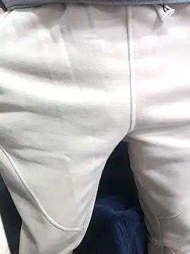 chougegg0214 online show from November 18, 2025, 1:54 am