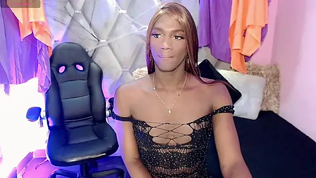 Snapshot of Miranda_Collins chatting on November 3, 2025, 10:52 am Miranda Collins online show from November 3, 2025, 10:52 am