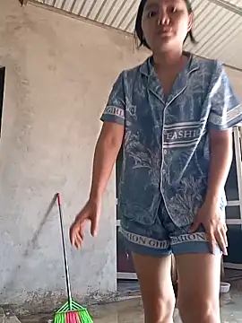 Snapshot of nhimxu chatting on October 12, 2025, 2:24 am nhimxu online show from October 12, 2025, 2:24 am