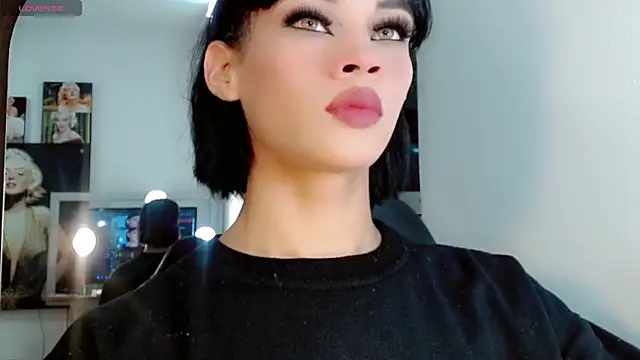 Daphnne XXX online show from November 27, 2025, 7:58 pm