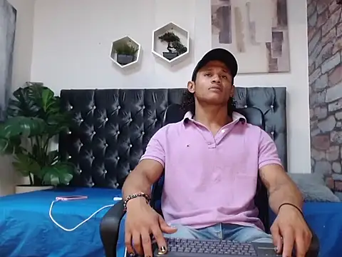 Snapshot of casike1 chatting on November 28, 2025, 11:27 pm casike1 online show from November 28, 2025, 11:27 pm