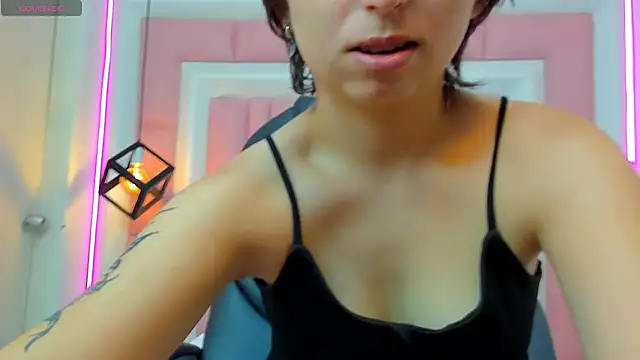 Snapshot of Klaret_Toy chatting on December 14, 2025, 8:14 pm Klaret Toy online show from December 14, 2025, 8:14 pm