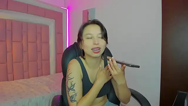 Snapshot of Klaret_Toy chatting on December 4, 2025, 7:57 pm Klaret Toy online show from December 4, 2025, 7:57 pm