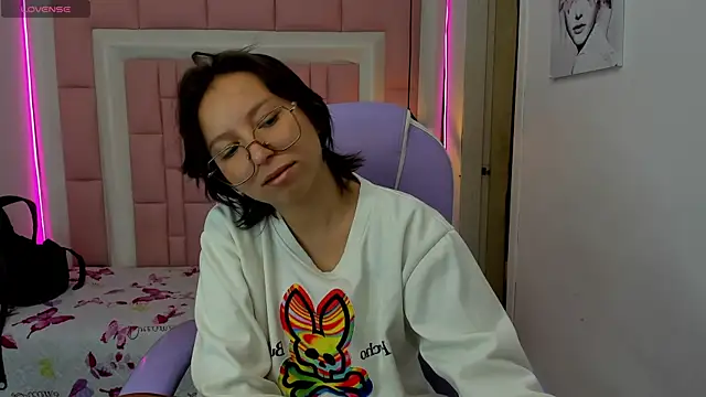 Snapshot of Klaret_Toy chatting on June 14, 2026, 8:21 pm Klaret Toy online show from June 14, 2026, 8:21 pm