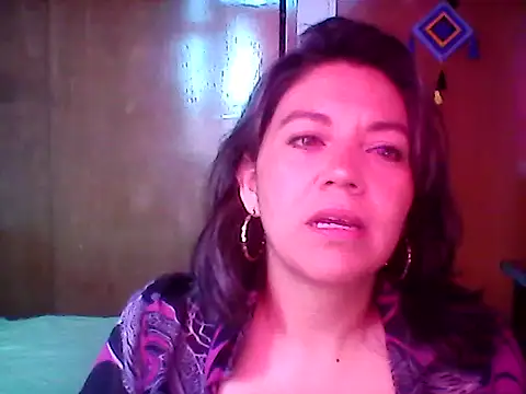 XxAntonellaxxx online show from December 18, 2025, 4:33 pm