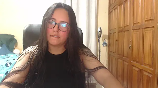 Venus cat  online show from March 11, 2026, 3:22 am