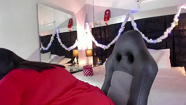 Snapshot of MayaCurvy chatting on November 16, 2025, 4:39 am MayaCurvy online show from November 16, 2025, 4:39 am