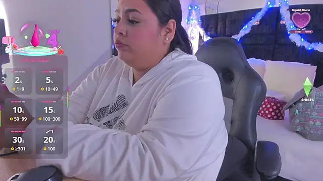 Snapshot of MayaCurvy chatting on November 27, 2025, 4:13 am MayaCurvy online show from November 27, 2025, 4:13 am