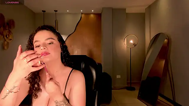 Snapshot of KylieJenkins chatting on December 15, 2025, 11:16 am KylieJenkins online show from December 15, 2025, 11:16 am