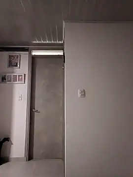 Snapshot of channel_brooks chatting on October 10, 2025, 7:04 pm channel brooks online show from October 10, 2025, 7:04 pm