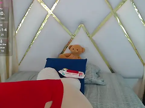 Snapshot of Ariadna_Wells chatting on October 25, 2025, 1:12 pm Ariadna Wells online show from October 25, 2025, 1:12 pm