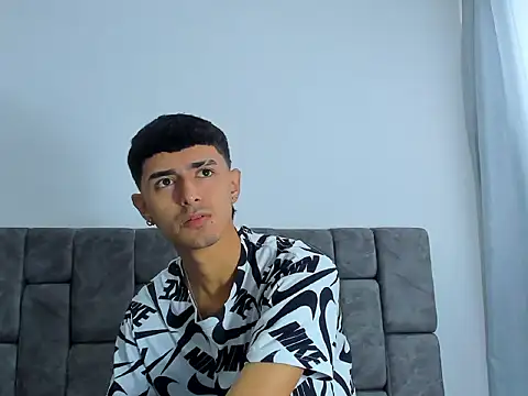 Anthony carter online show from October 31, 2025, 2:13 pm